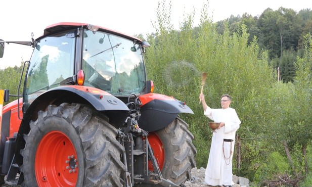 Niektóre z pojazdów budziły respekt swoimi rozmiarami...