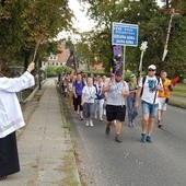 Idą do Matki ze śpiewem na ustach