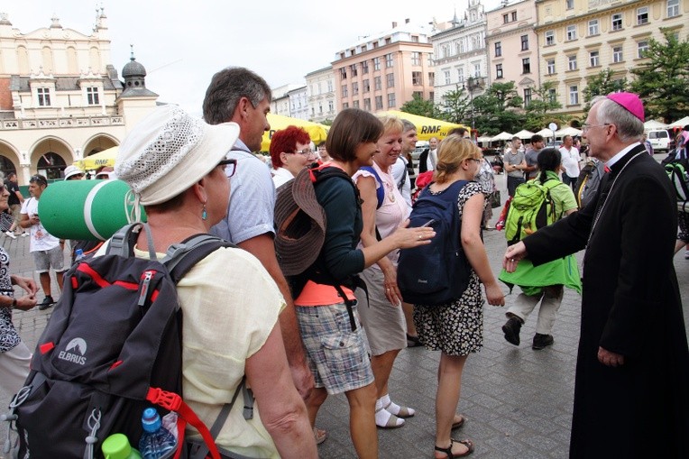 Wyjście 38. Pieszej Pielgrzymki Krakowskiej z Wawelu na Jasną Górę