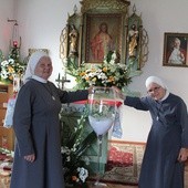 Siostry jubilatki w zakonnej kaplicy