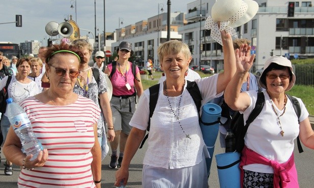 "Siedemnastki" WPP idą w kameralnych grupach i słyną z doskonałej organizacji.