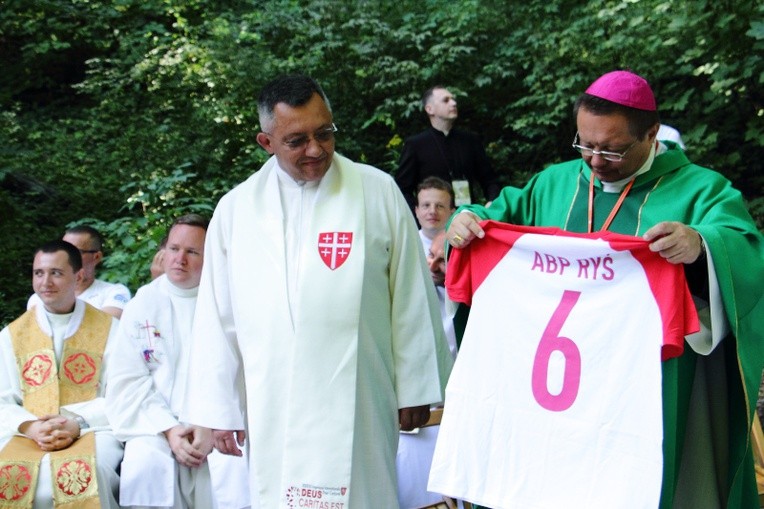 Abp Grzegorz Ryś w odwiedzinach u wspólnoty śródmiejskiej 38. PPK