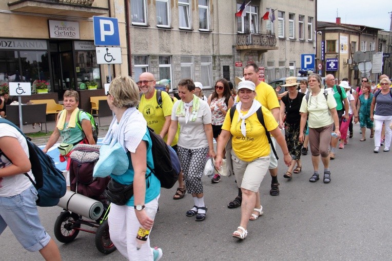 Wspólnota I prądnicka 38. PPK podczas postoju w Wolbromiu