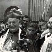 Bp Karol Pękala