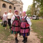 Uroczystość 50-lecia koronacji obrazu MB Świętorodzinnej w Studziannie