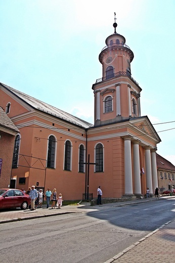 Poświęcenie wyremontowanej wieży w kościele pw. NMP Królowej Polski w Głuszycy