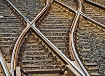 Śledztwo w sprawie śmierci kursantki na przejeździe kolejowym