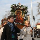 Procesja z obrazem Czarnej Madonny w parafii św. Józefa Robotnika w Płocku