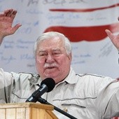 Wałęsa: Trwanie obecnej władzy to nieszczęście kraju!