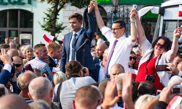 Premier przedstawił kandydata PiS na burmistrza Łowicza Jakuba Wolskiego