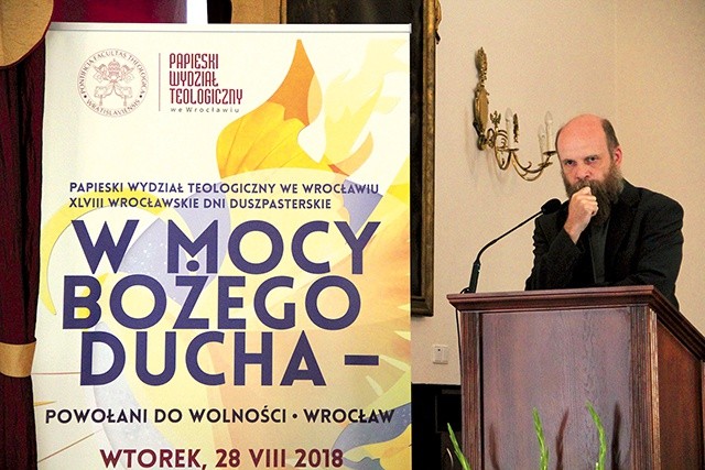 Ksiądz dr Grzegorz Strzelczyk (Uniwersytet Śląski) wygłosił wykład „Duch Święty w Kościele”. Wszystkich prelekcji  z 48. WDD można odsłuchać na: wroclaw.gosc.pl.