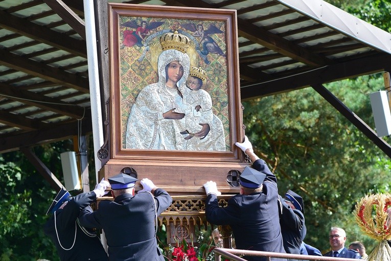 Odpust i dożynki diecezjalne w Gietrzwałdzie