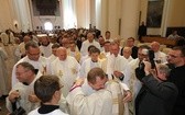 Świecenia biskupie w katedrze cz.2 - życzenia