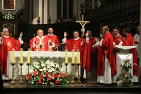 Msza dziękczynna za 95 lat Gościa w katedrze warszawskiej