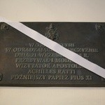 Odsłonięcie tablic upamiętniajacych wizytę Achillesa Rattiego w Łowiczu 
