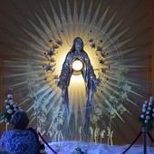 Wizerunek Matki Bożej w Światowym Centrum Modlitwy o Pokój. 