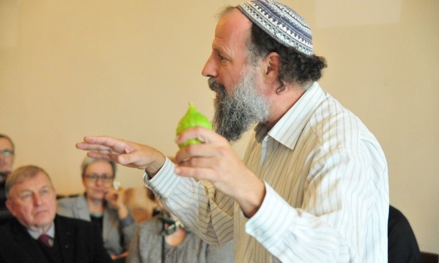 Rabin Boaz Pash o święcie Sukkot, dzień przed debatą z abp. Grzegorzem Rysiem