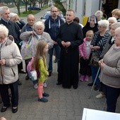 Wierni spotkali się w pobliżu kościoła pw. MB Miłosierdzia w Radomiu, na osiedlu XV-lecia