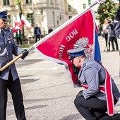 To symbol otaczany czcią, taki, któremu oddaje się honory – podkreślają policjanci.