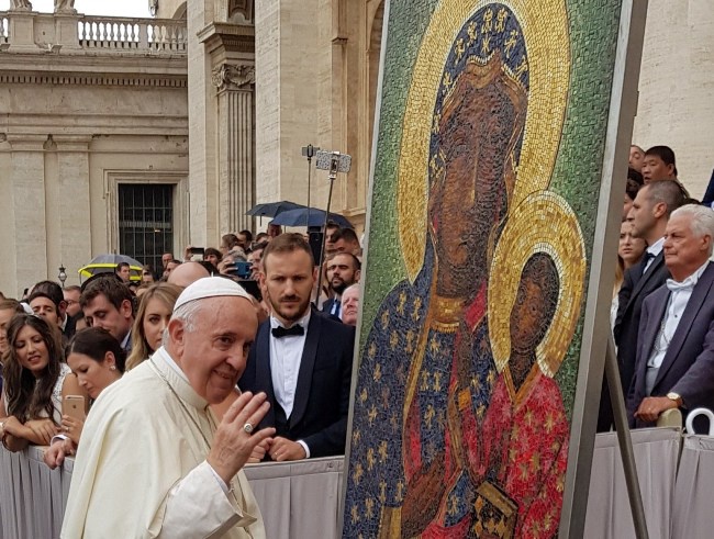 Mozaika do kościoła MB Częstochowskiej