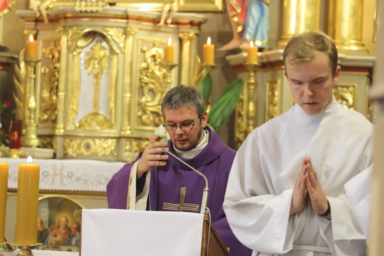 Pogrzeb ks. kan. Henryka Langforta w Lesznej Górnej