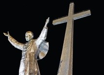 Komu przeszkadza św. Jan Paweł II?