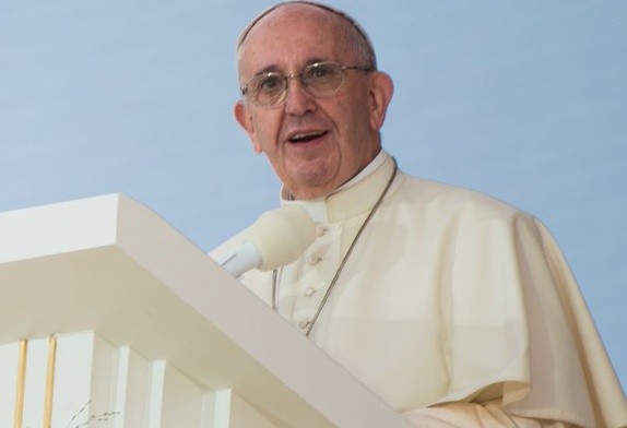 Papież odpowiadał na pytania młodzieży i osób starszych 