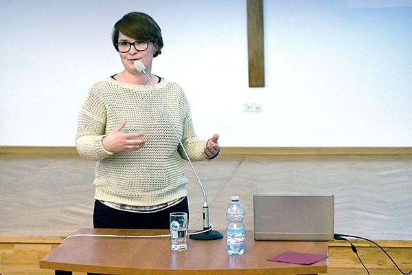 Anna Mikołajczyk mówiła nauczycielom religii, jak mogą w swojej pracy wykorzystywać nowoczesne technologie.