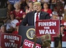 Trump: USA mogą wysłać 15 tys. żołnierzy na granicę z Meksykiem