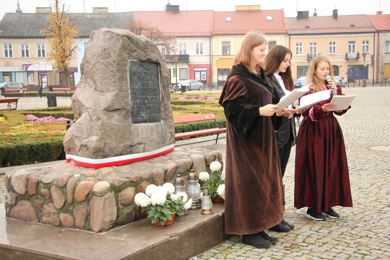 Marsz patriotyczny "Pijarskiej"