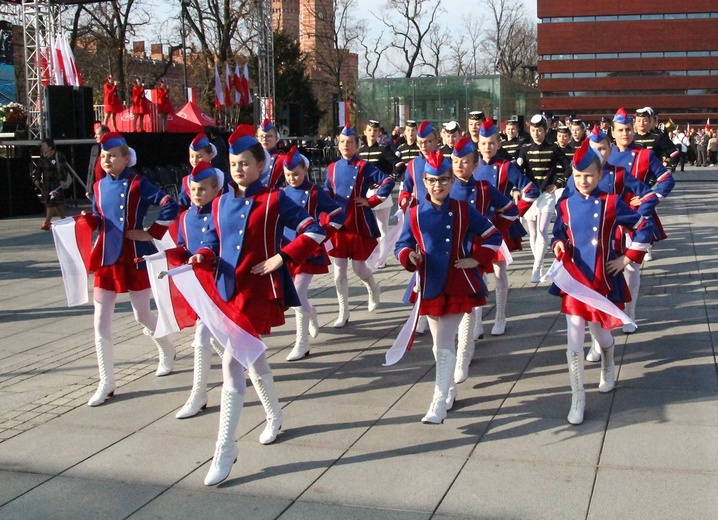 Radosna Parada Niepodległości cz. 5 (na pl. Wolności)