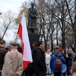 Uroczystości pod pomnikiem Piłsudskiego  