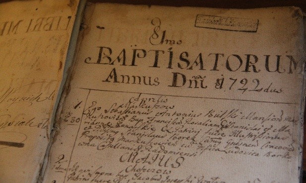 W parafii zachowały się księgi sprzed 300 lat