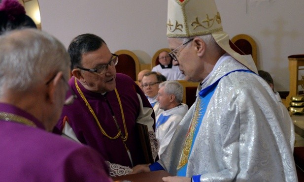 Jednym z odznaczonych w tym roku medalem "Pani z Ostrej Bramy i Dziełu Miłosierdzia Oddany" jest abp Józef Michalik