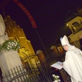 Podobnie jak w latach poprzednich aktu zawierzenia dokona bp Henryk Tomasik. On również będzie przewodniczył Eucharystii