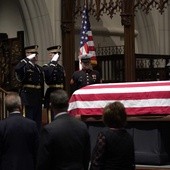 Przyjaciele, rodzina i dygnitarze pożegnali George'a H. W. Busha