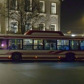 Trasy autobusów linii N1 i N2 będą krzyżowały się przy dworcu PKP