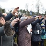 Poświęcenie ronda i figury MB Niepokalanej w Międzyborowie