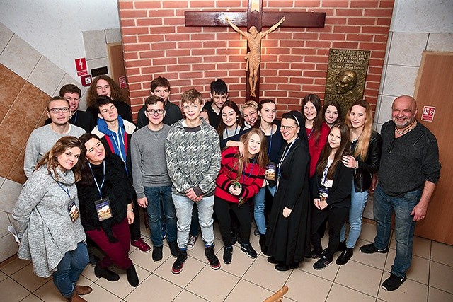 ◄	Na rekolekcje do Podczela, które trwały od 14  do 16 grudnia, przyjechało kilkunastu młodych ludzi z różnych stron diecezji.