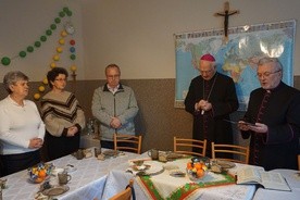 Tradycją już są świąteczne spotkania biskupa świdnickiego z rodzinami misjonarzy