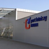 Po rozbudowie lotnisko w Radomiu ma przejąć od Okęcia loty charterowe oraz tanich przewoźników