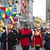 ▲	Mieszkańcy Ząbkowic Śląskich kolejny rok z rzędu tłumnie przeszli w barwnym korowodzie.