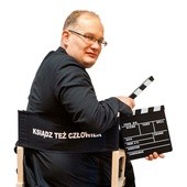 Ks. Piotr Śliżewski scenariusz filmu napisał przy pomocy profesjonalnych konsultantów. Większość zawartych w nim wydarzeń przeżył osobiście.