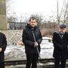 Podczas wspólnej modlitwy na Cmentarzu Żydowskim w Łodzi