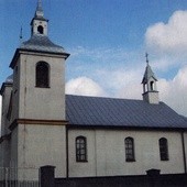 Kościół parafialny w Żeleźnicy. Tutejsza parafia liczy niespełna 500 wiernych