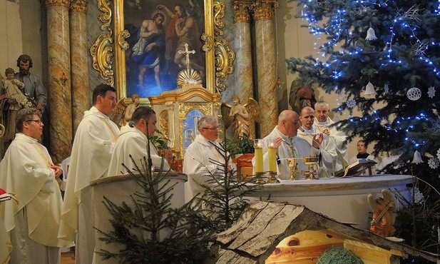 Bp Piotr Greger przewodniczył Mszy św. jubileuszowej turnieju Bosko Cup