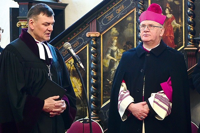 ▲	Nabożeństwu słowa Bożego przewodniczył biskup z diecezji mazurskiej, a homilię wygłosił metropolita warmiński.