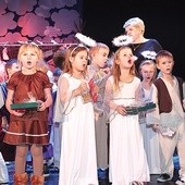 Na scenie CKiSE wystąpiło 110 maluchów z powiatu białogardzkiego.