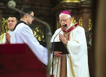 	Eucharystii przewodniczył biskup senior diecezji legnickiej Stefan Cichy.