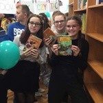 Tysiąc książek od Empiku dla szkoły w Niepołomicach